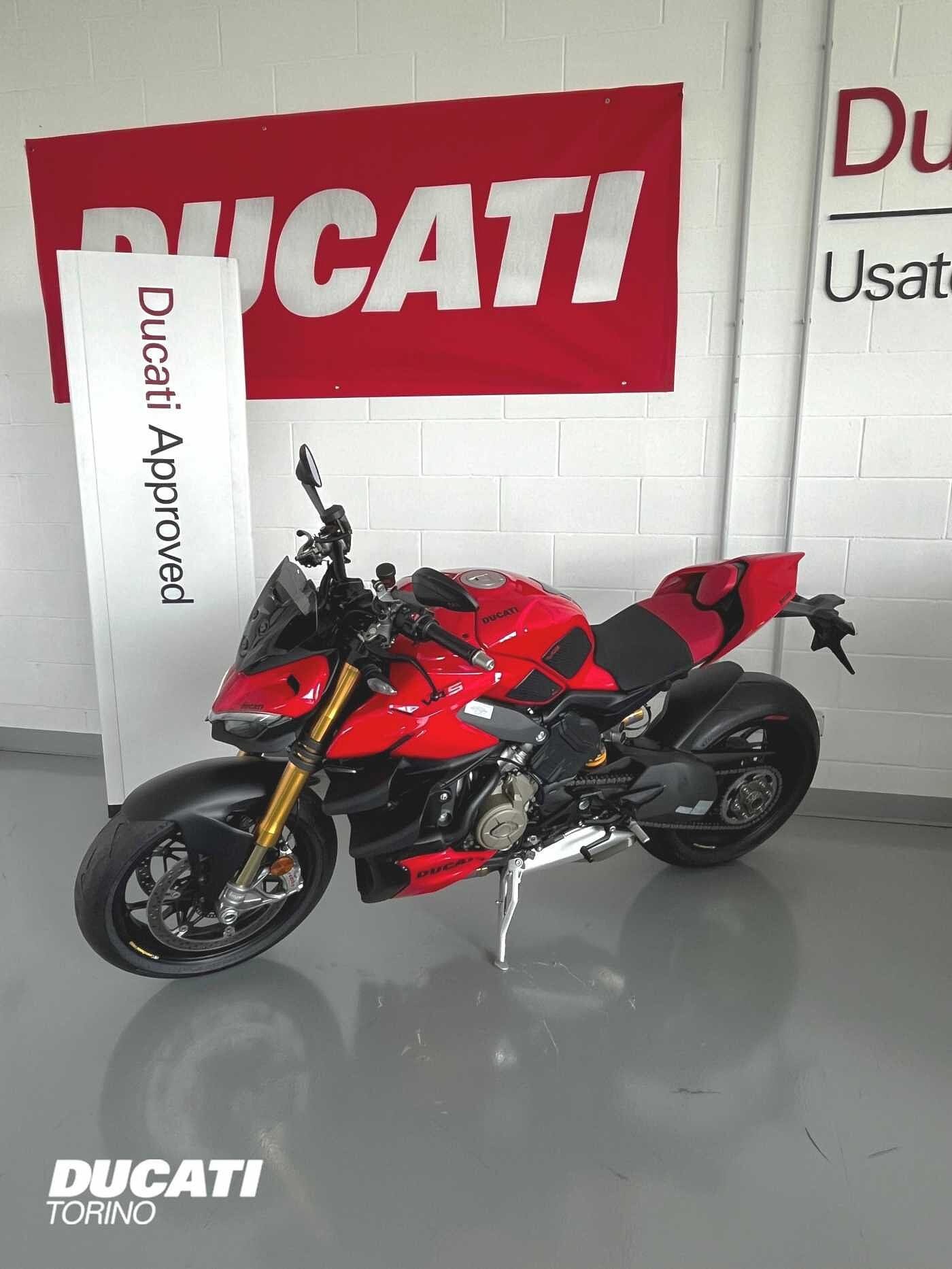 DUCATI STREETFIGHTER V4S 
