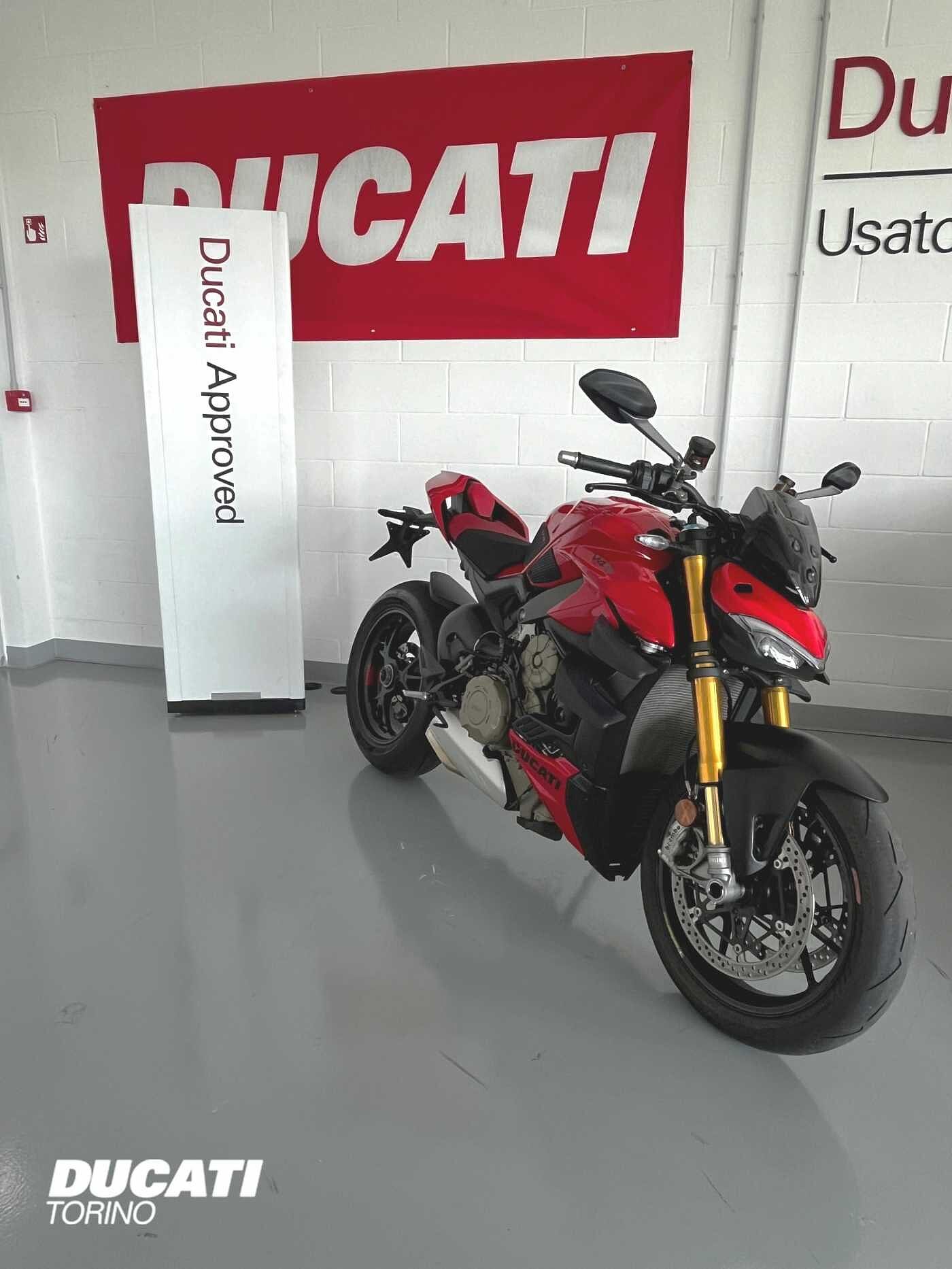 DUCATI STREETFIGHTER V4S 