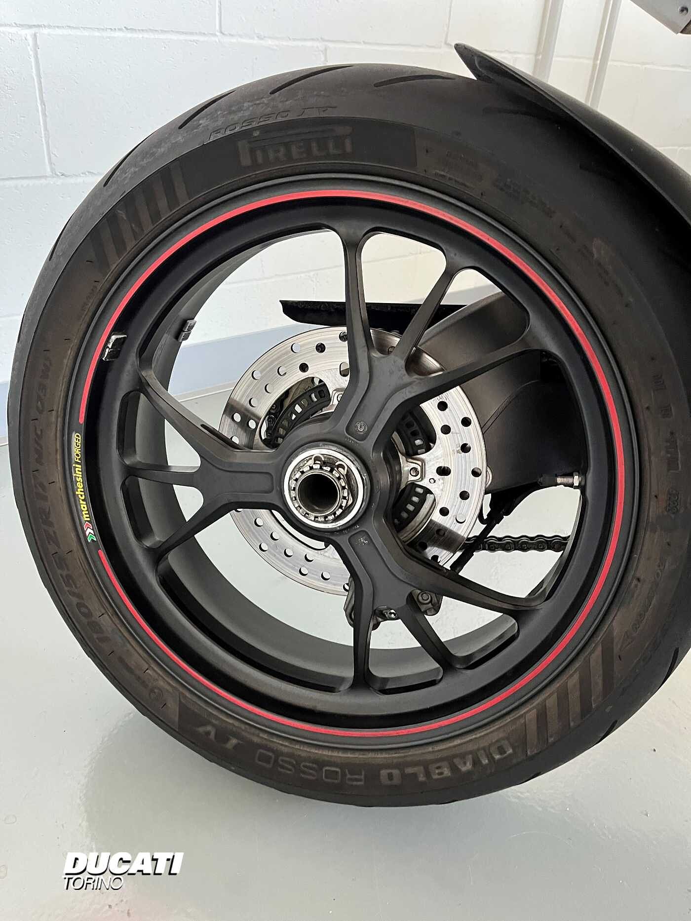 DUCATI HYPERMOTARD 950 SP 