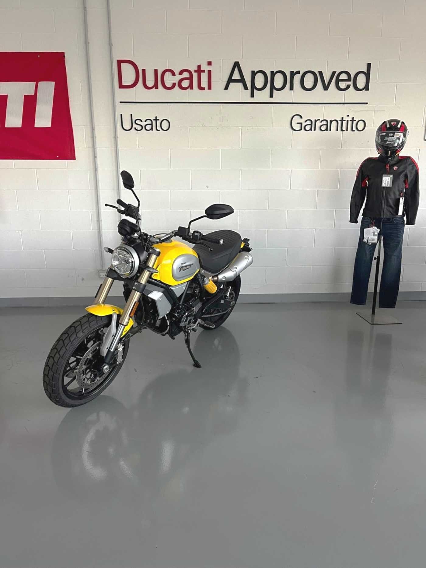 DUCATI SCRAMBLER 1100 
