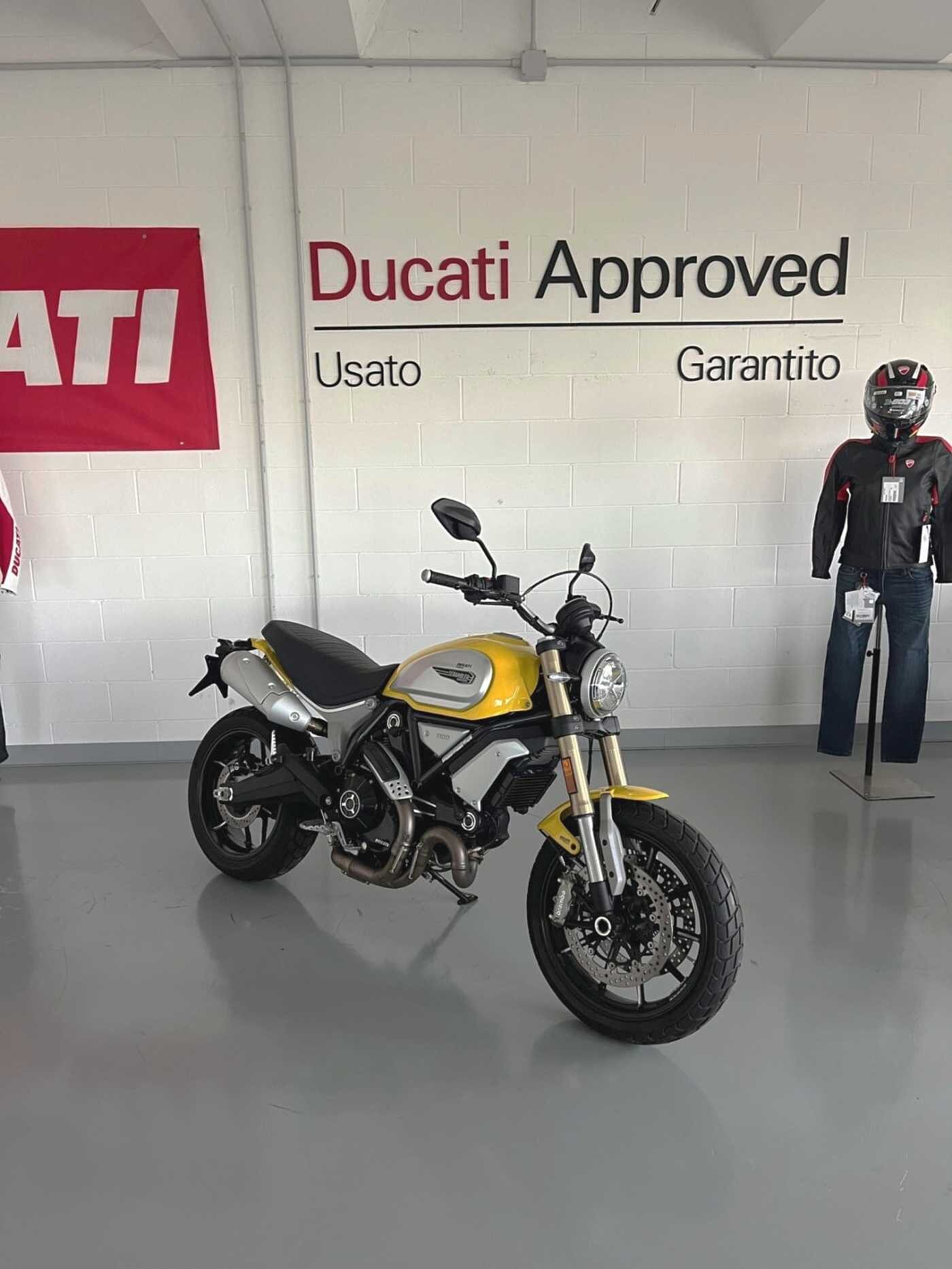 DUCATI SCRAMBLER 1100 