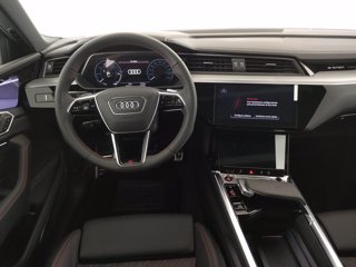 AUDI Sq8 sportback e-tron sport attitude quattro