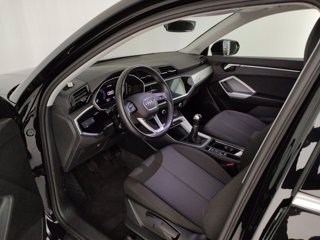 AUDI Q3 35 1.5 tfsi business