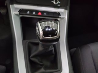 AUDI Q3 35 2.0 tdi business