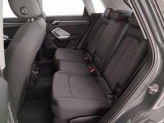 AUDI Q3 35 2.0 tdi business