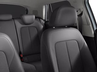 AUDI Q2 35 TFSI S tronic Identity Black