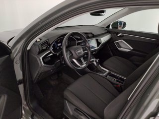 AUDI Q3 35 2.0 tdi business advanced quattro s-tronic