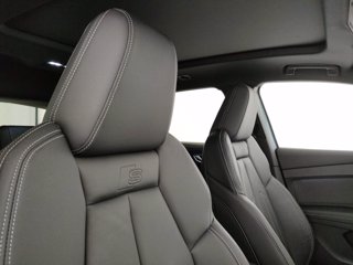 AUDI Q4 e-tron 50 s line edition quattro