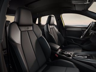 AUDI A3 allstreet 35 TFSI S tronic Identity Contrast