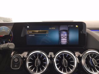 MERCEDES Gla 180 d sport plus auto