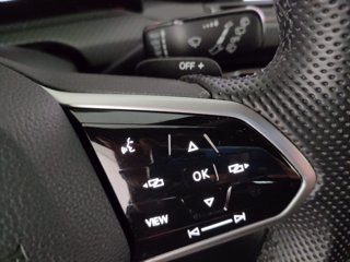 VOLKSWAGEN Golf 1.5 etsi evo r-line 150cv dsg