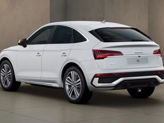 AUDI Q5 sportback 35 2.0 tdi mhev 12v s line plus s-tronic