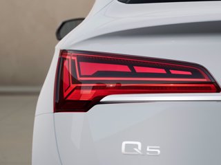 AUDI Q5 sportback 35 2.0 tdi mhev 12v s line plus s-tronic