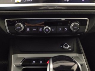 AUDI Q3 35 2.0 tdi business advanced s-tronic