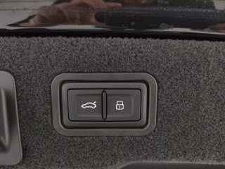 AUDI A8 60 3.0 tfsi e quattro tiptronic