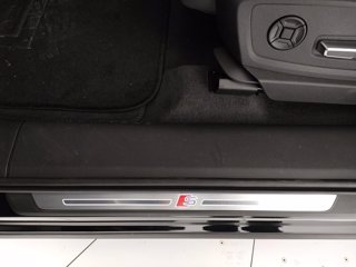 AUDI Sq8 sportback e-tron sport attitude quattro