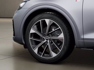 AUDI Q5 sportback 40 2.0 tdi mhev 12v identity black quattro s-tronic