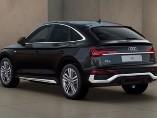 AUDI Q5 sportback 40 2.0 tdi mhev 12v identity black quattro s-tronic
