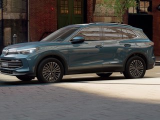 VOLKSWAGEN Tiguan 1.5 etsi elegance 150cv dsg