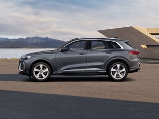 AUDI Q5 TFSI 150 kW mHEV+ S tronic S line edition