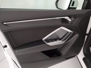 AUDI Q3 35 1.5 tfsi business