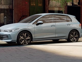 VOLKSWAGEN Golf 1.5 tsi ehybrid style 204cv dsg