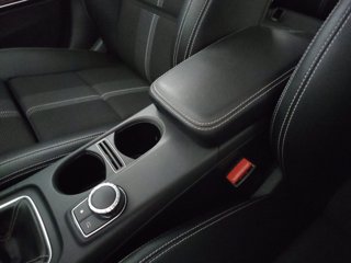 MERCEDES Classe GLA 180 sport