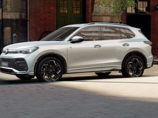 VOLKSWAGEN Tiguan 1.5 etsi r-line plus 150cv dsg