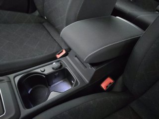 VOLKSWAGEN Golf 1.0 tsi evo life 110cv