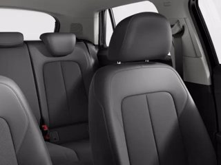 AUDI Q2 30 TFSI Business