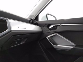 AUDI Q3 35 2.0 tdi business advanced s-tronic