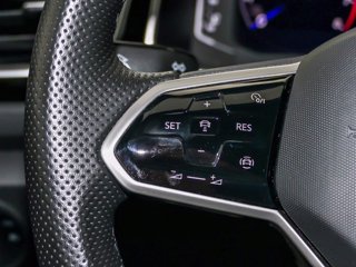 VOLKSWAGEN T-roc 1.5 tsi r-line