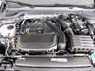 VOLKSWAGEN Golf 1.5 tsi evo r-line 150cv