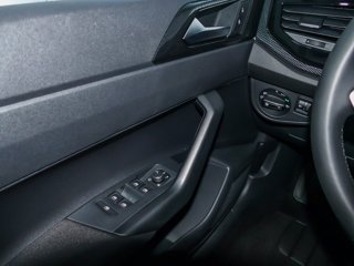 VOLKSWAGEN Polo 1.0 evo life 80cv