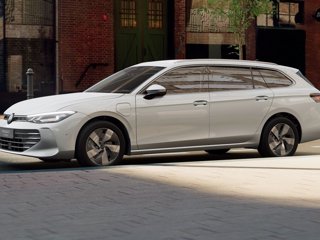 VOLKSWAGEN Passat 1.5 tsi ehybrid business 204cv dsg