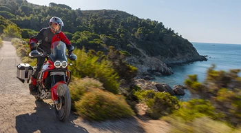 Ducati Desertx Discovery Overview Mosaic Gallery 780X430 04