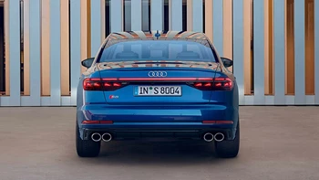 Audi S8 Gallery 1