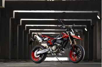 Hypermotard 698 Mono RVE Gallery 4